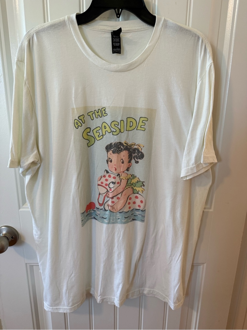 Women’s At The Seaside' Graphic Tee